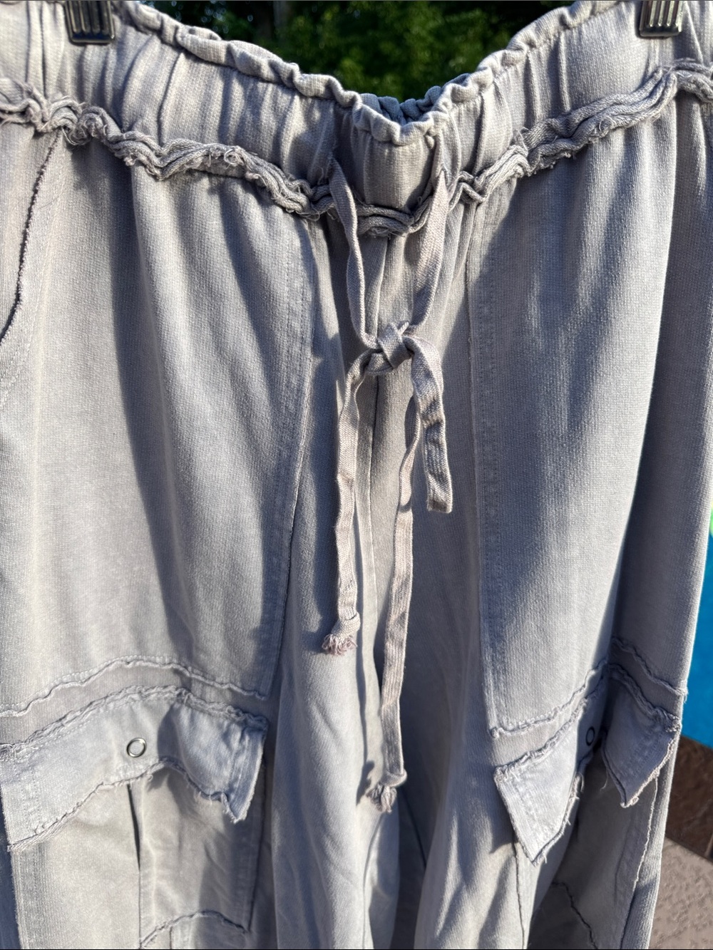 Easel Casual Drawstring Cargo Pants - Light Gray/lavendar size small - Picture 7 of 10